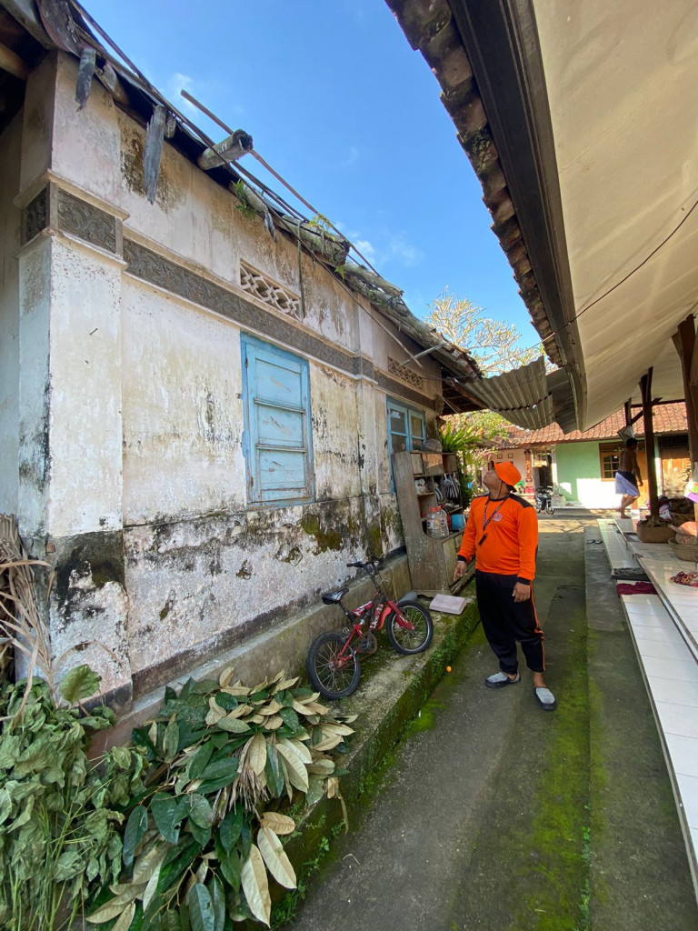 Atap Rumah Rusak di Banjar Pacung, Desa Sangeh, Kecamatan Abiansemal Tanggal 16 Mei 2023
